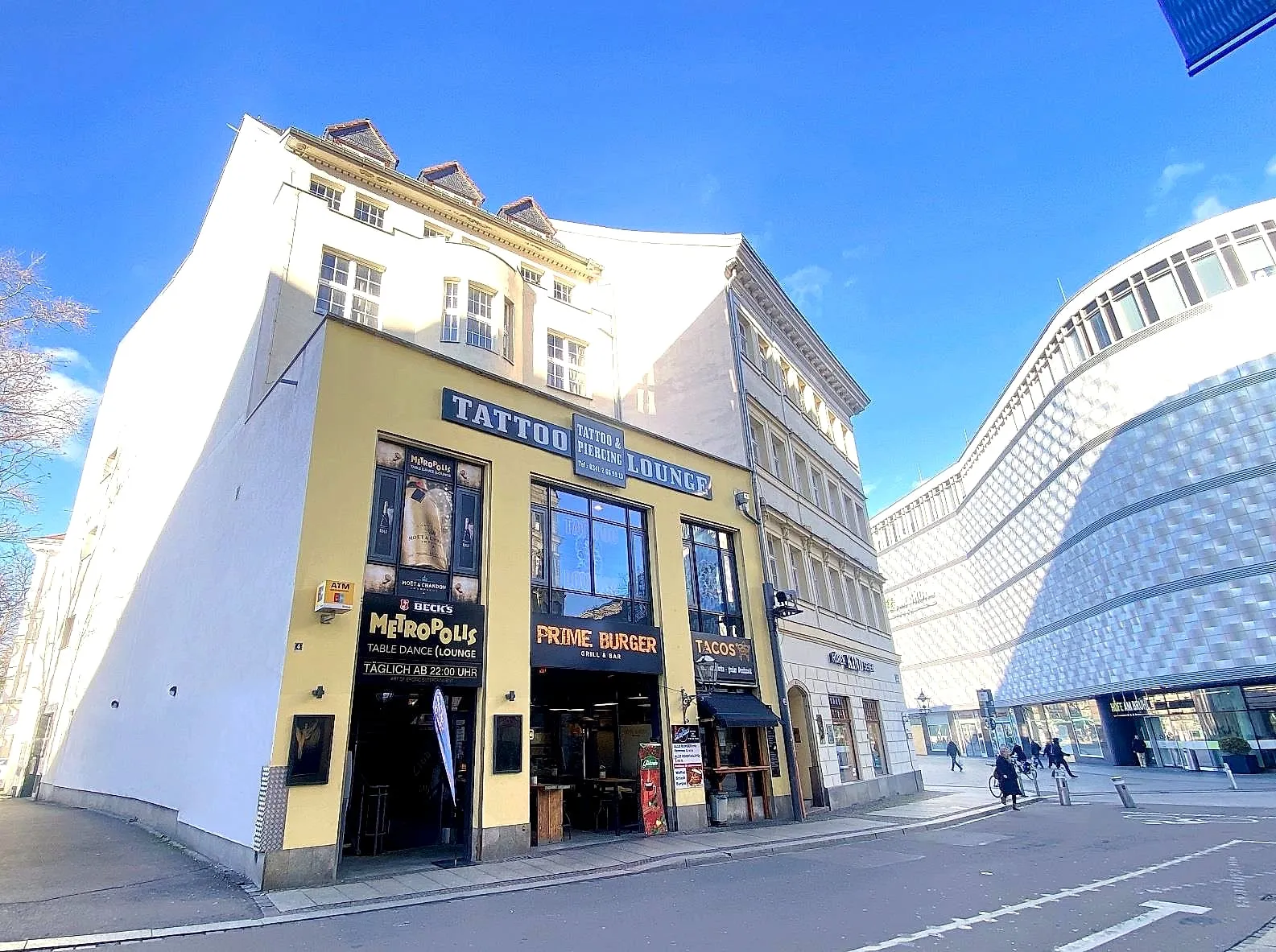 Denkmalgeschütztes Geschäftshaus im Zentrum von Leipzig, Leipzig: Denkmalgeschütztes Geschäftshaus Große Fleischergasse 4 im Zentrum von Leipzig – Straßenansicht