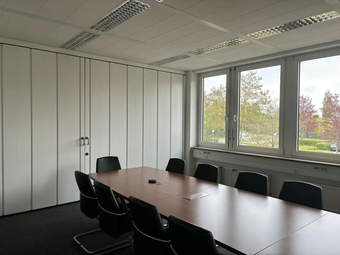 Modernes Bürogebäude in Leipzig – Foto